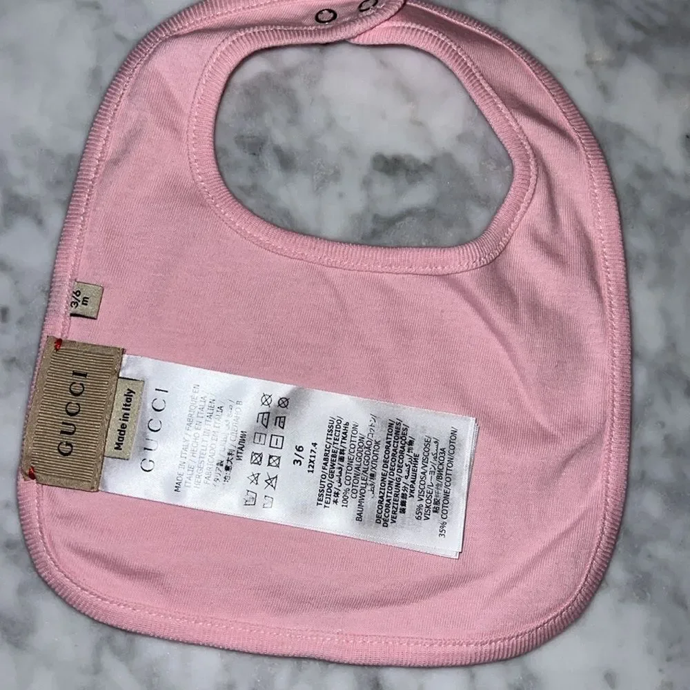 GUCCI PINK LOGO 3 PIECE BABYSUIT GIFT SET 3/6M